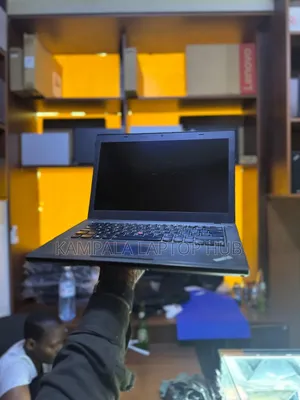 Laptop Lenovo ThinkPad T460s 8GB Intel Core i5 HDD+SSD 256GB