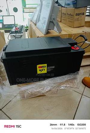 Heavy Duty Maintenance Free Battery 200ah/12volts