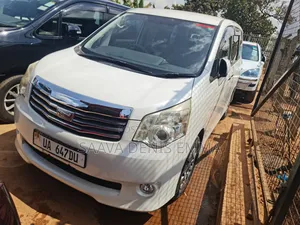 Toyota Noah 2011 White