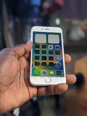 Apple iPhone 8 64 GB White
