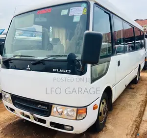 Mitsubishi Fuso Rosa 2013 White