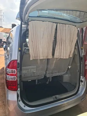 Toyota Noah 2013 Silver