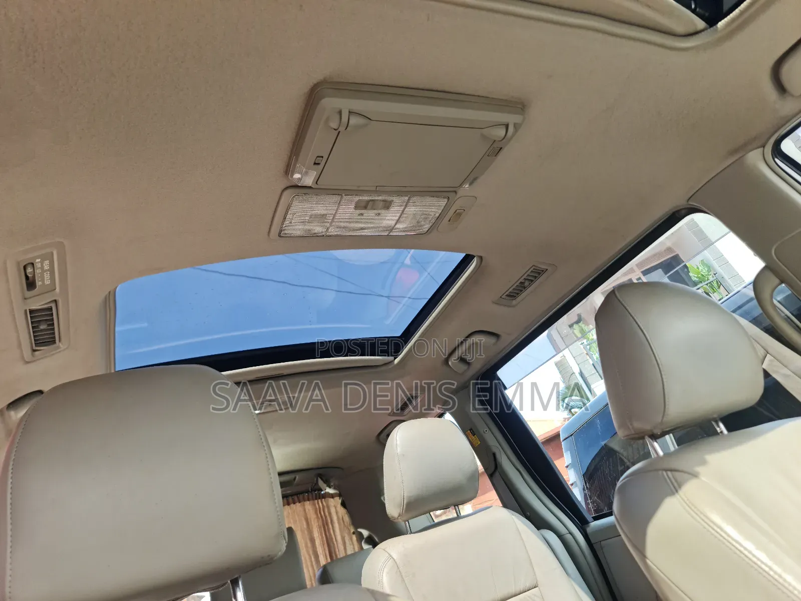 Toyota Noah 2013 Silver