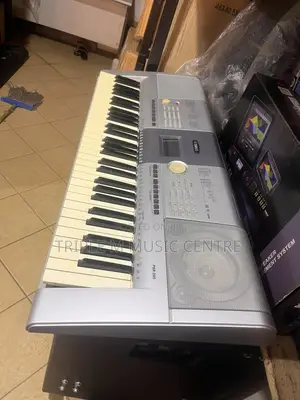 Yamaha PSR 295 Keyboard