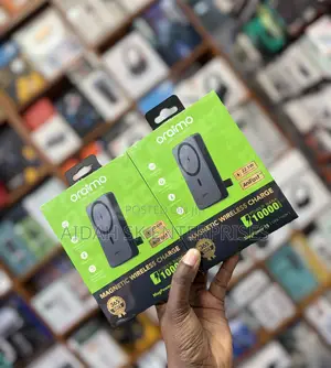 Oraimo Magpower 15 (Model Opb-7102w) Magnetic Wireless Power Bank.