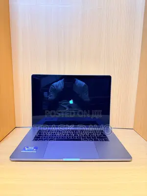 Laptop Apple MacBook Pro 2017 16GB Intel Core i7 SSD 1T