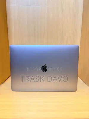 Laptop Apple MacBook Pro 2017 16GB Intel Core i7 SSD 1T