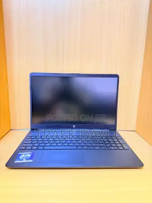Laptop HP 255 G8 8GB Intel Core i5 SSD 256GB