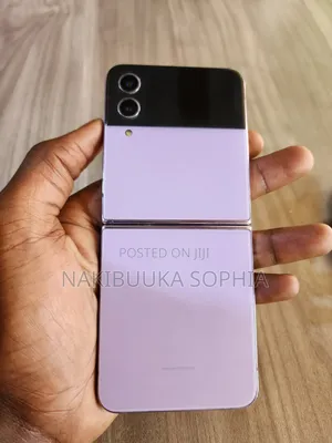 Samsung Galaxy Z Flip4 128 GB Purple