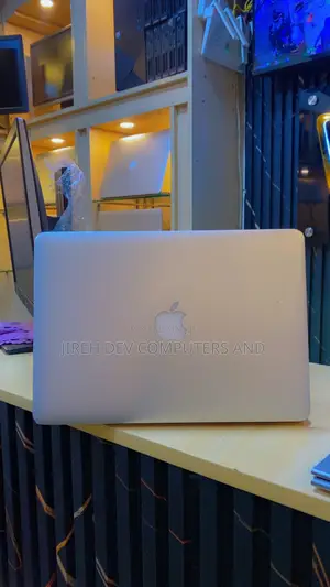 Laptop Apple MacBook Air 4GB Intel Core i5 HDD 500GB