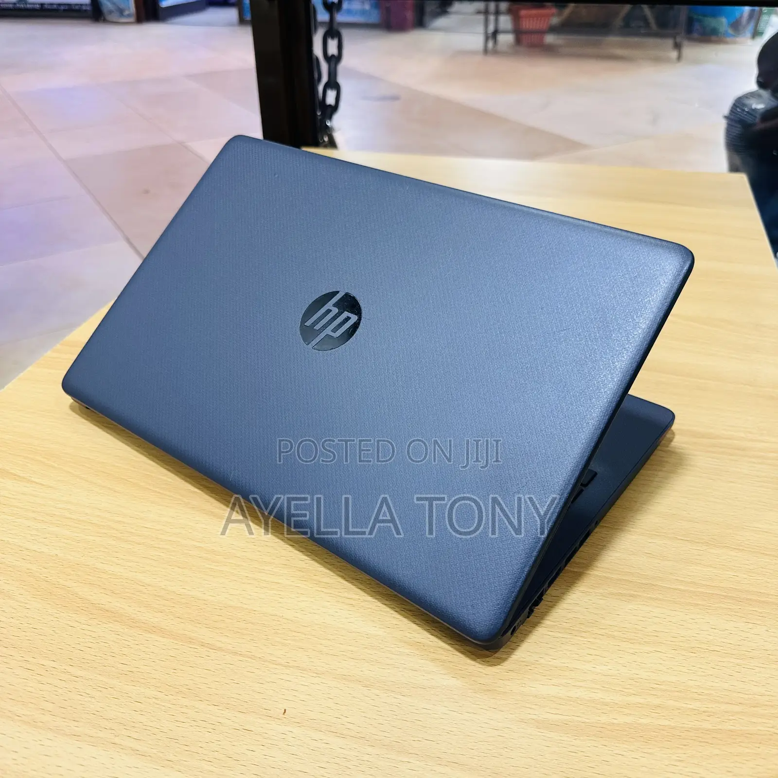 New Laptop HP 250 G7 8GB Intel Core i7 SSD 512GB