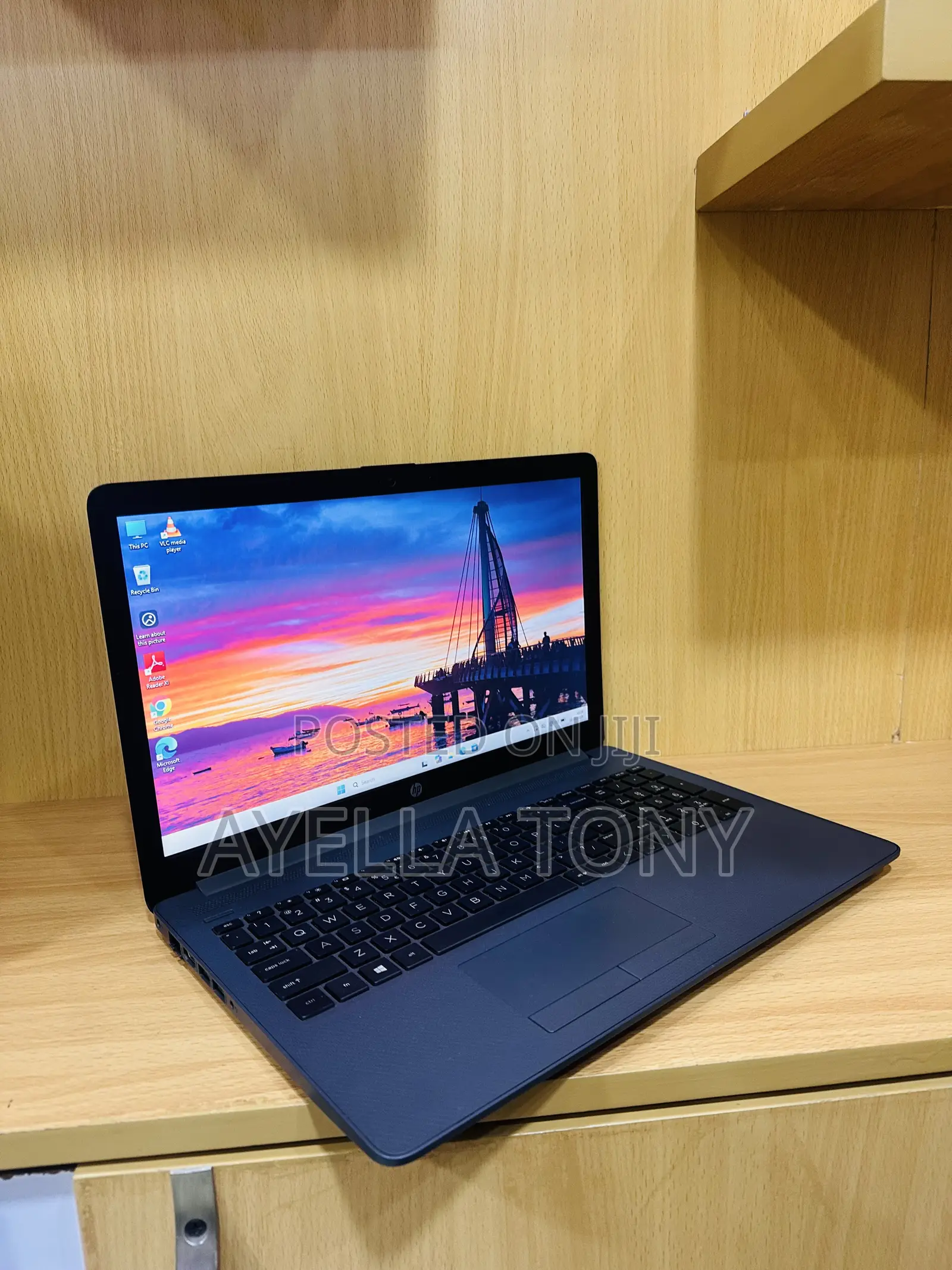 New Laptop HP 250 G7 8GB Intel Core i7 SSD 512GB