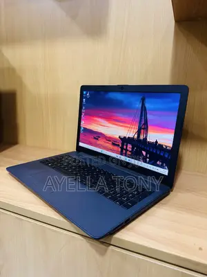 New Laptop HP 250 G7 8GB Intel Core i7 SSD 512GB