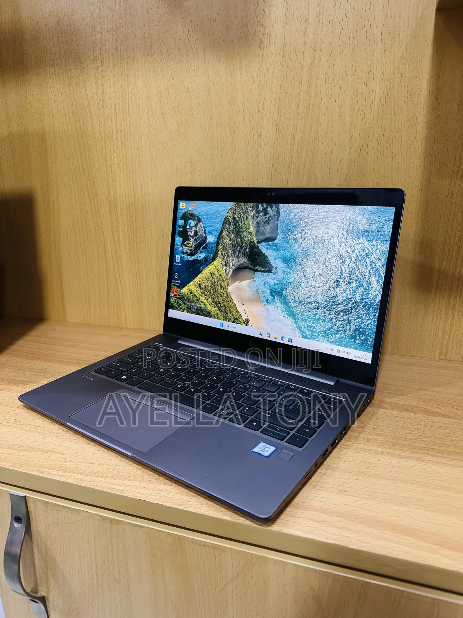 New Laptop HP ZBook 14u G5 16GB Intel Core i5 SSD 512GB