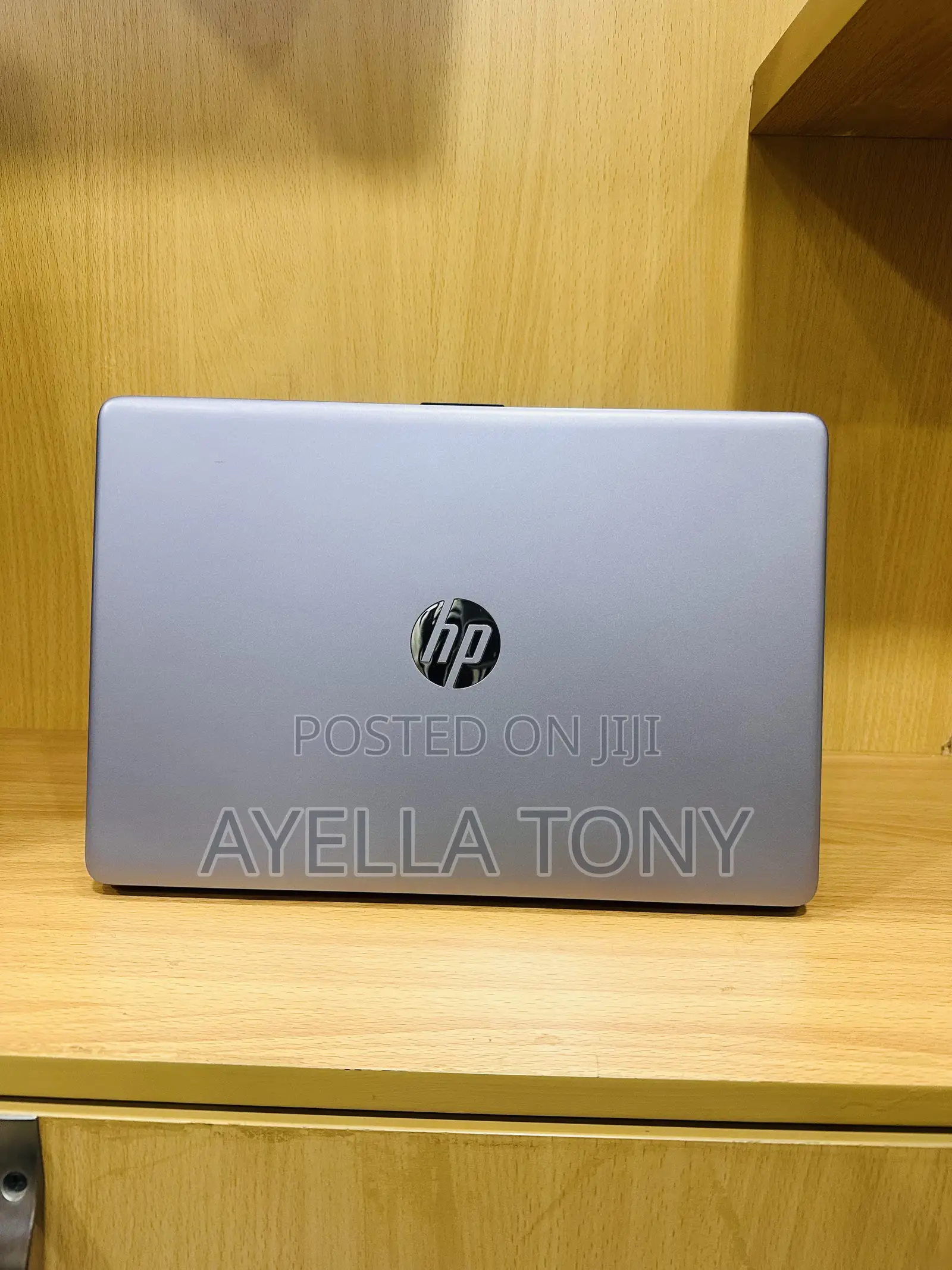 New Laptop HP 250 G8 8GB Intel Core i5 SSD 256GB