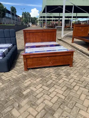 Beds in Wood and Fabric