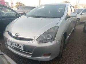 Toyota Wish 2005 White