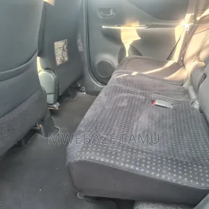 Toyota Ractis 2010 Gray
