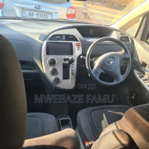 Toyota Ractis 2010 Gray