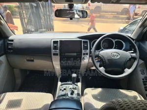 Toyota Hilux Surf 2009 Black