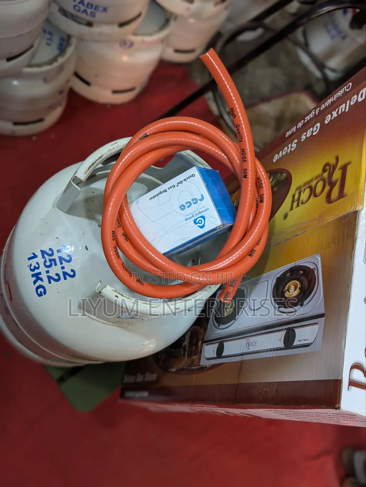 A Cylinder, Regulator, Pipe Auto Durable Double Gas Plate