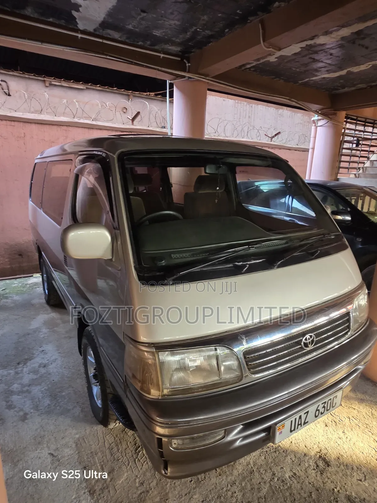Toyota HiAce 1994 Gray