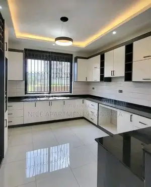 5bdrm Duplex in Muyenga, Central Division for rent