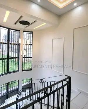 5bdrm Duplex in Muyenga, Central Division for rent