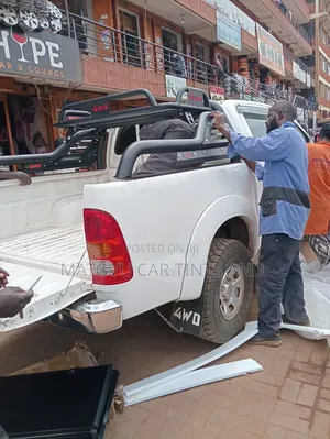 Denis Hilux Aluminium Roll Bars and Bull Bars