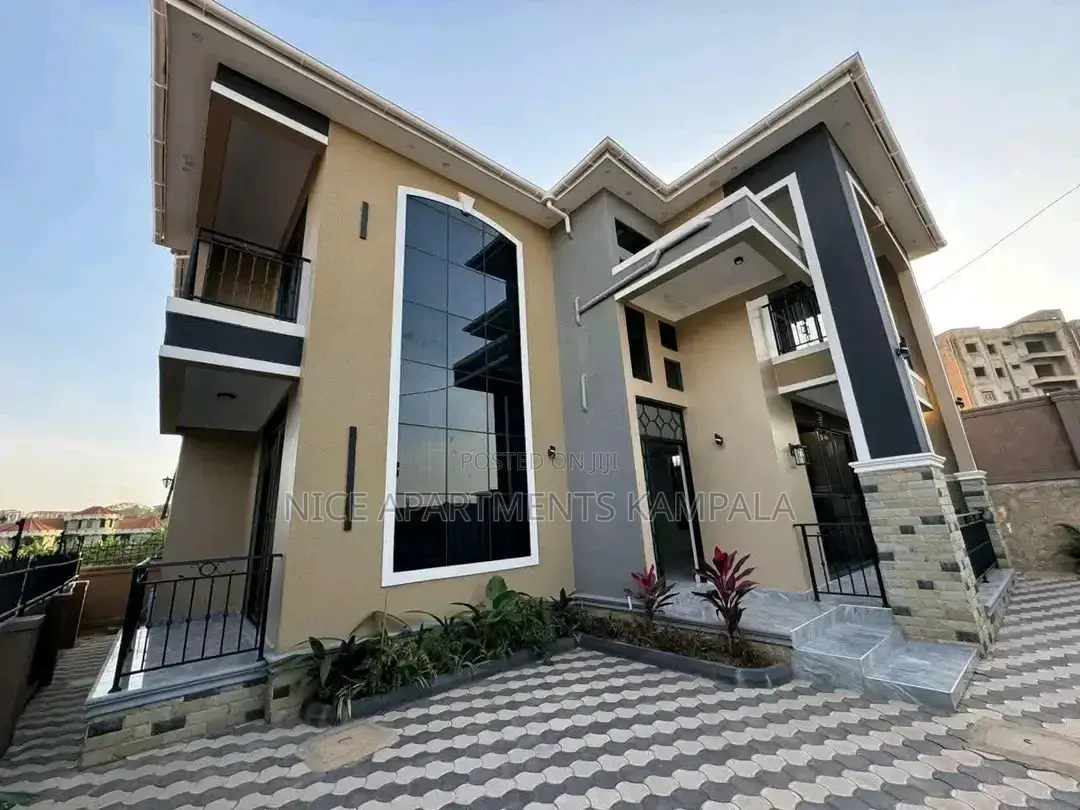 5bdrm Duplex in Muyenga, Central Division for rent