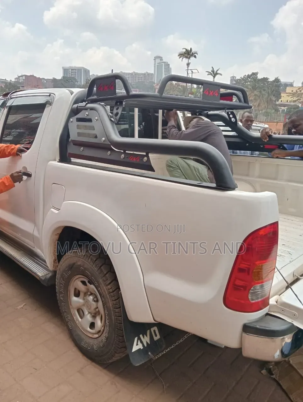 Denis Hilux Aluminium Roll Bars and Bull Bars