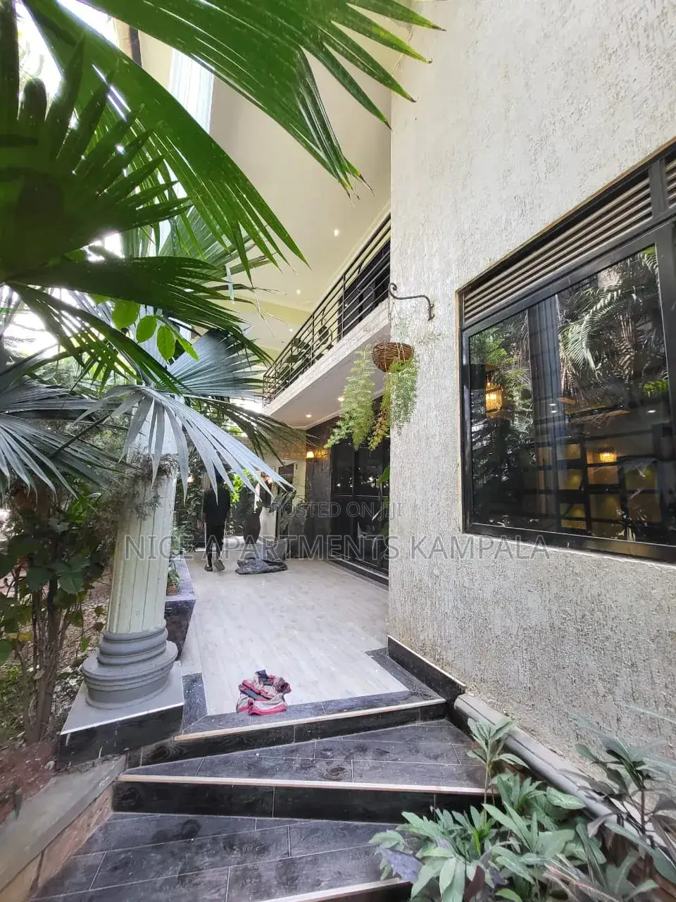 5bdrm Duplex in Muyenga, Central Division for rent