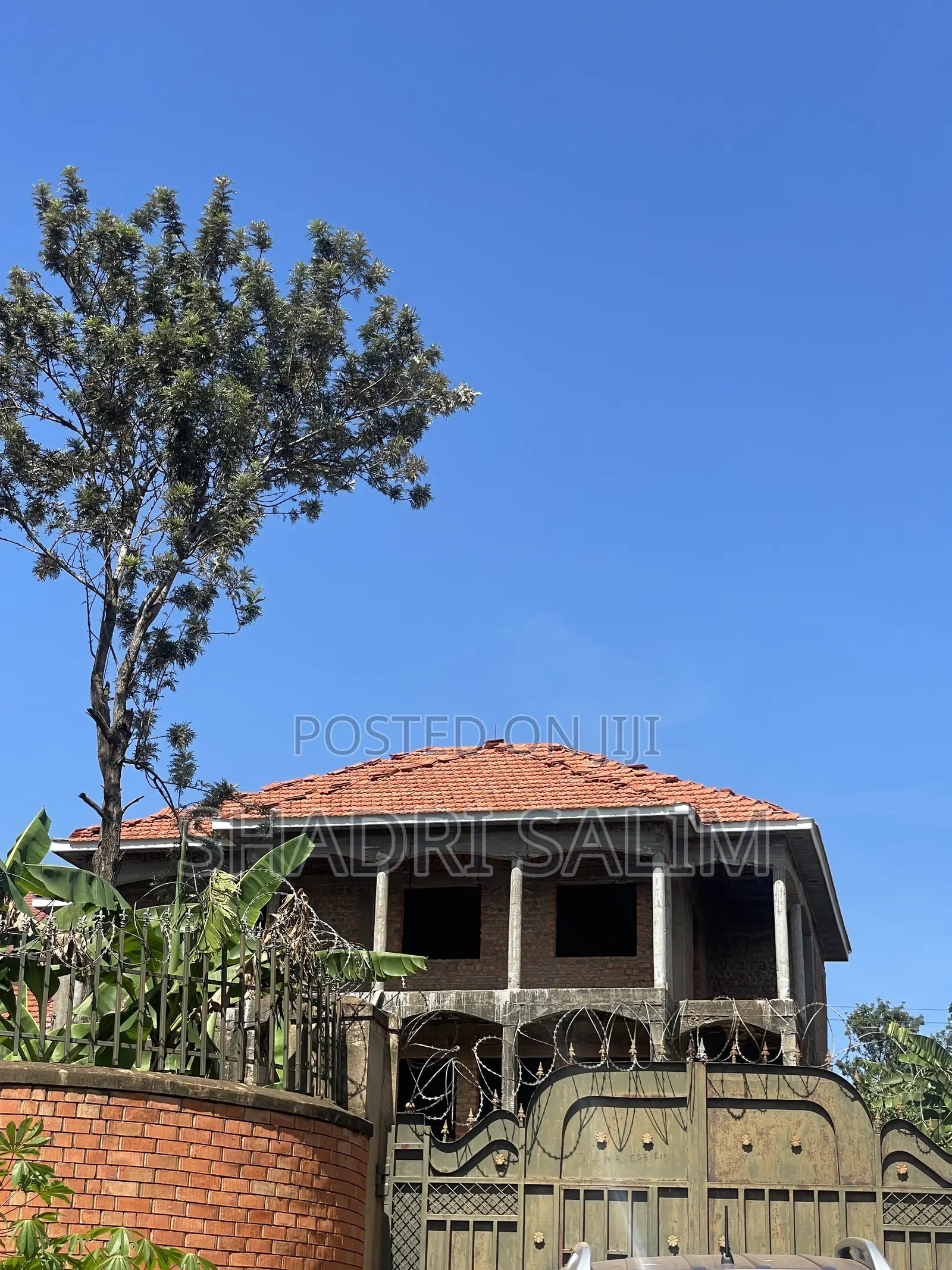 Decra Tile Roofs and Clay Tile Roofs