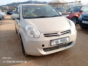 Toyota Passo 2013 Gold