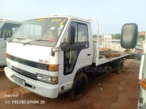 Isuzu Single Light Lowbed 