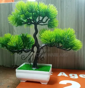 Mini Artificial Bonsai Tree Table Decoration, Japanese Pine, Green