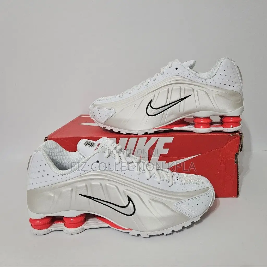 Nike Shox R4.White Metallic Silver Red