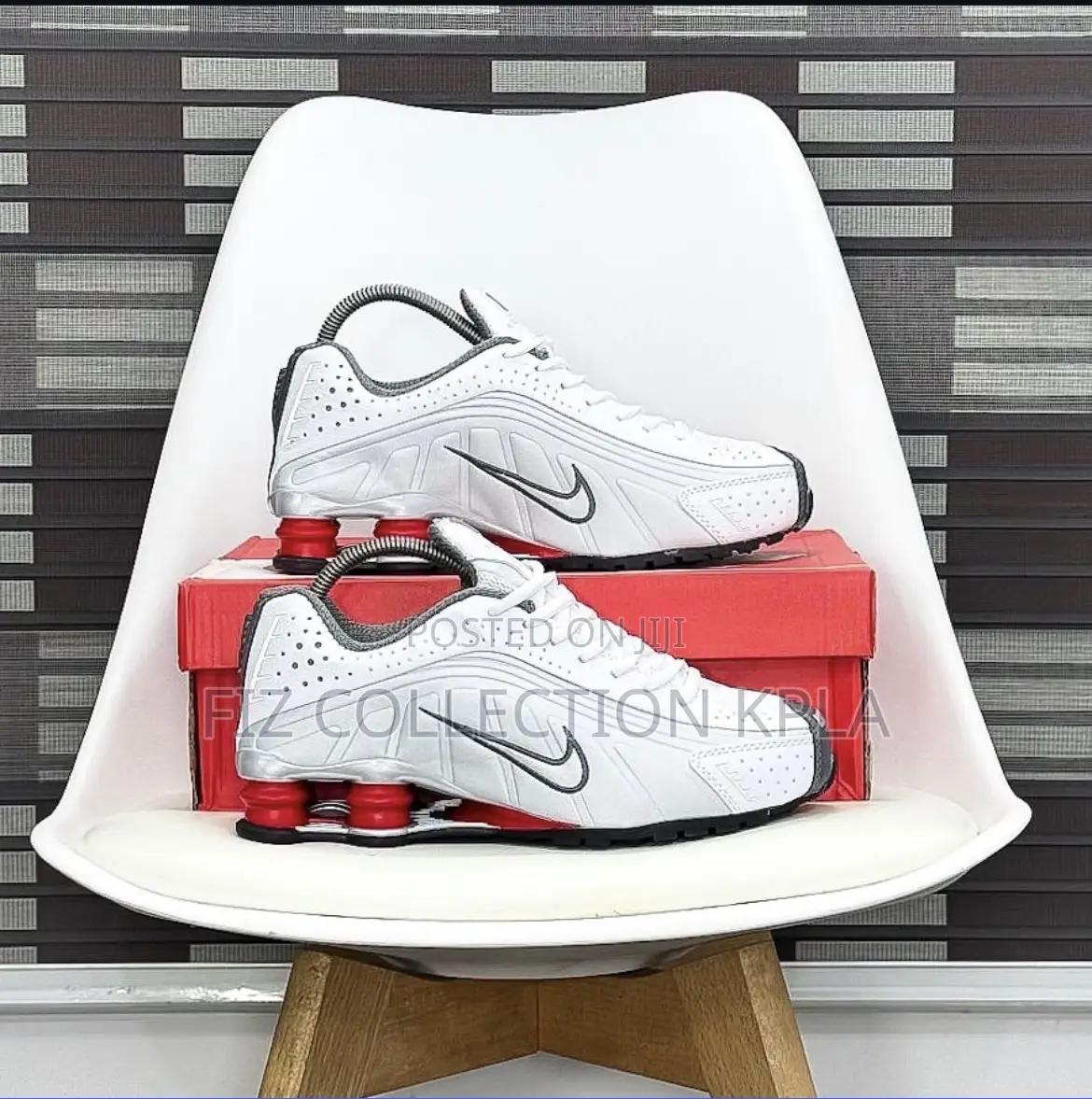Nike Shox R4.White Metallic Silver Red