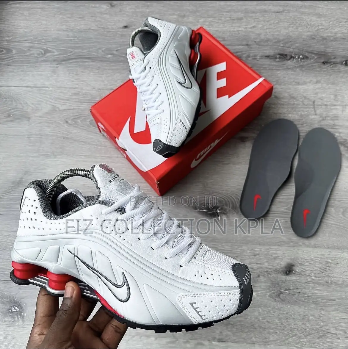 Nike Shox R4.White Metallic Silver Red