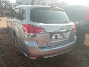 Subaru Legacy 2015 Silver