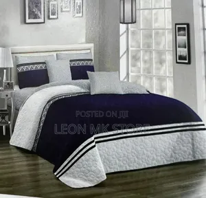 Classic Sliver Bloom Bedspread