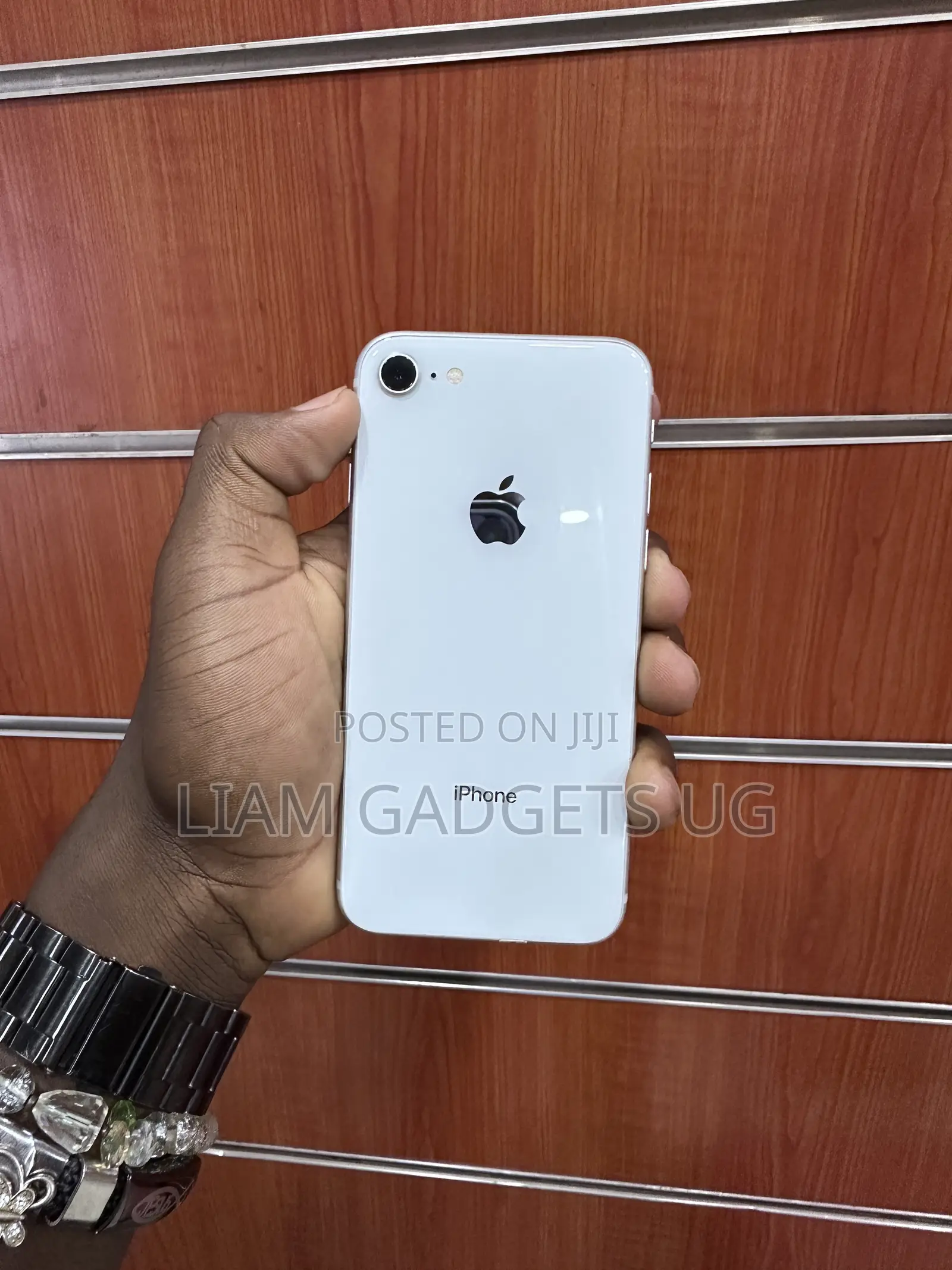 New Apple iPhone 8 64 GB White