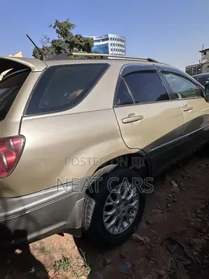 Toyota Harrier 2002 Silver