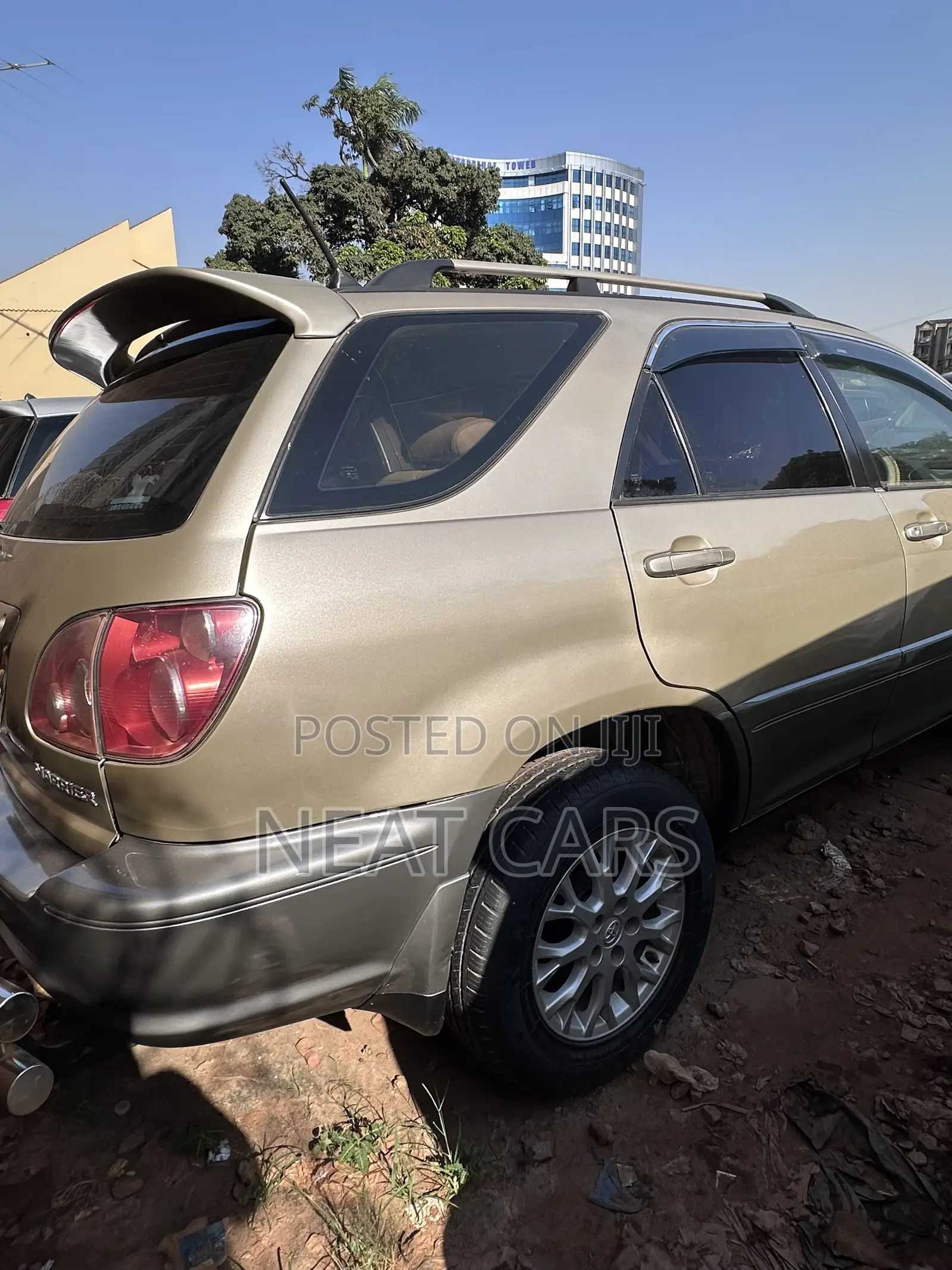 Toyota Harrier 2002 Silver