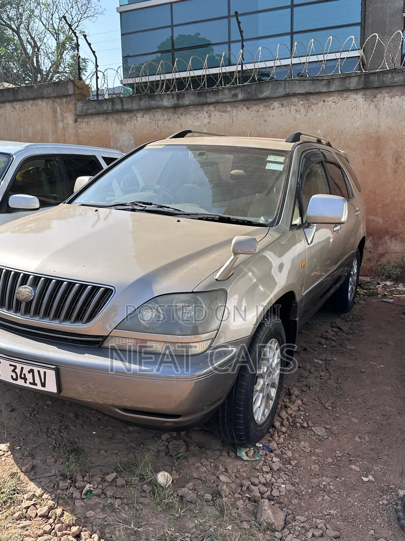 Toyota Harrier 2002 Silver