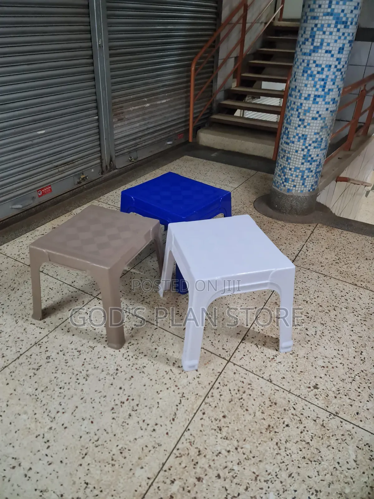 Premium Hotel/Cafe/Bar/Dining/Restaurant Plastic Chairs Plastic Chairs
