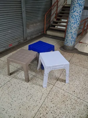 Premium Hotel/Cafe/Bar/Dining/Restaurant Plastic Chairs Plastic Chairs