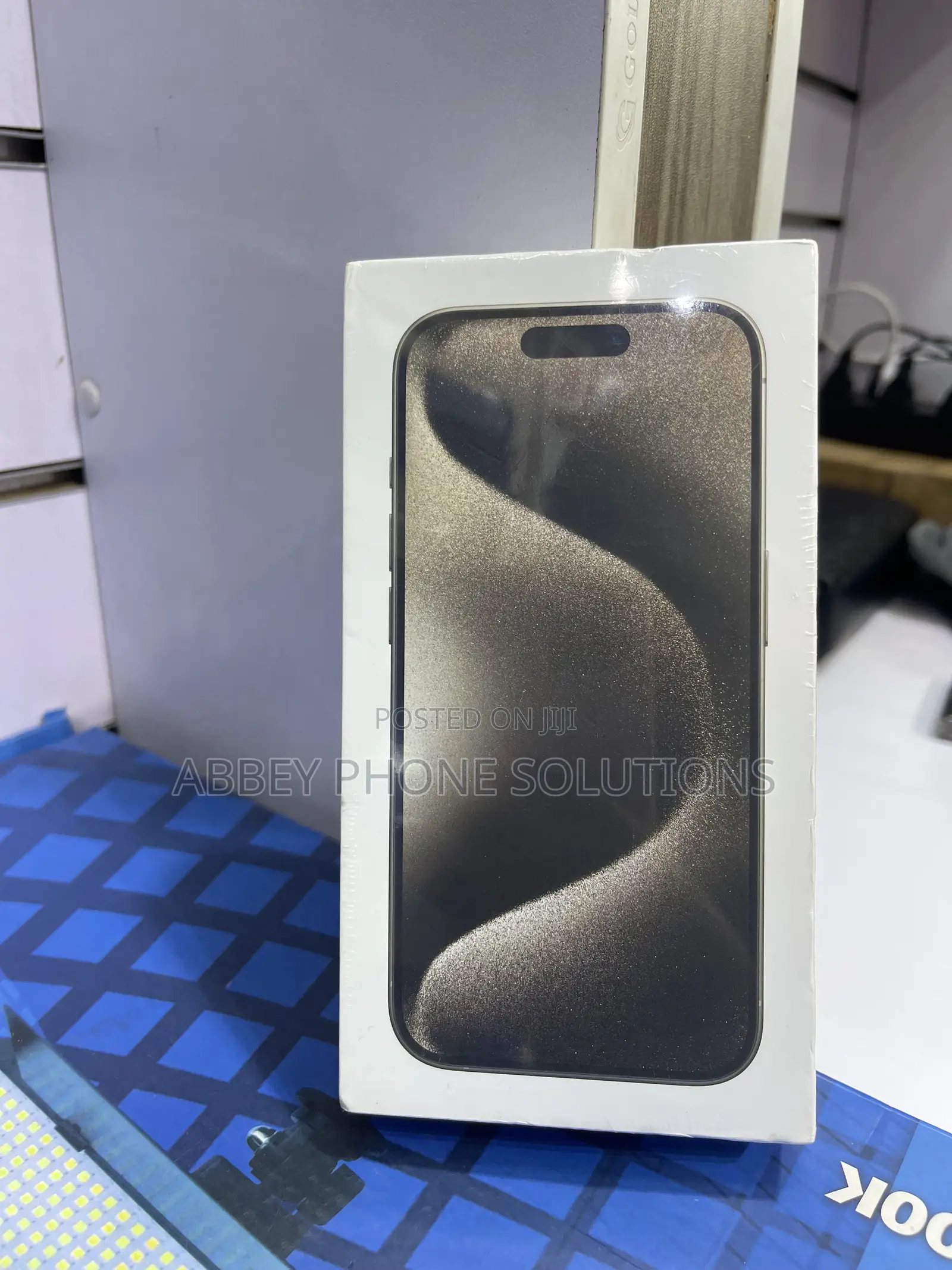 New Apple iPhone 15 Pro 256 GB