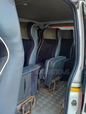 Toyota Grand HiAce 2015 White