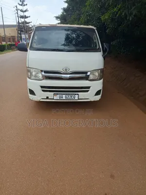 Toyota Grand HiAce 2020 White